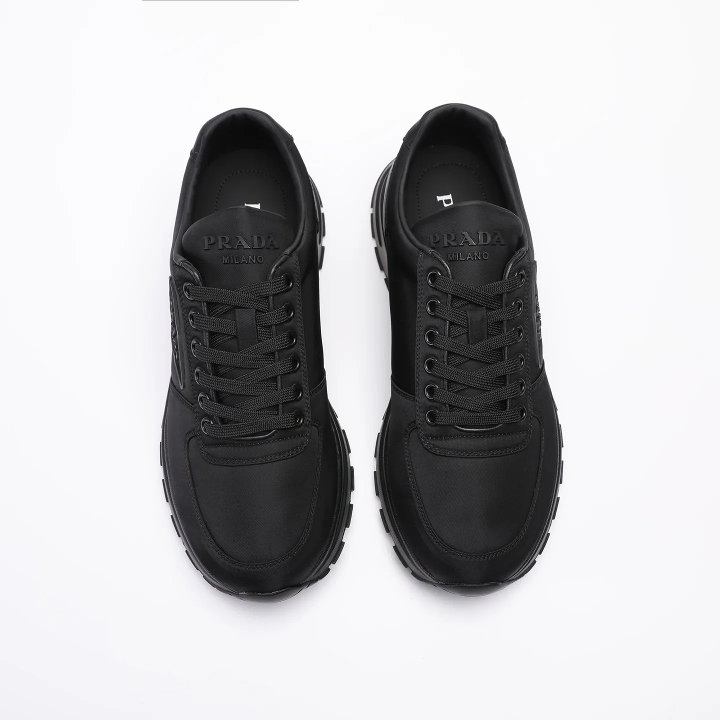 Batch 580 [PRADA] Men's shoes are popular in the counter, official website synchronization, high-quality shipments. Fabric: original cowhide with snakeskin. Lining: cowhide feet + cowhide lining. Outsole: original TPU + foam. Size: 38-46